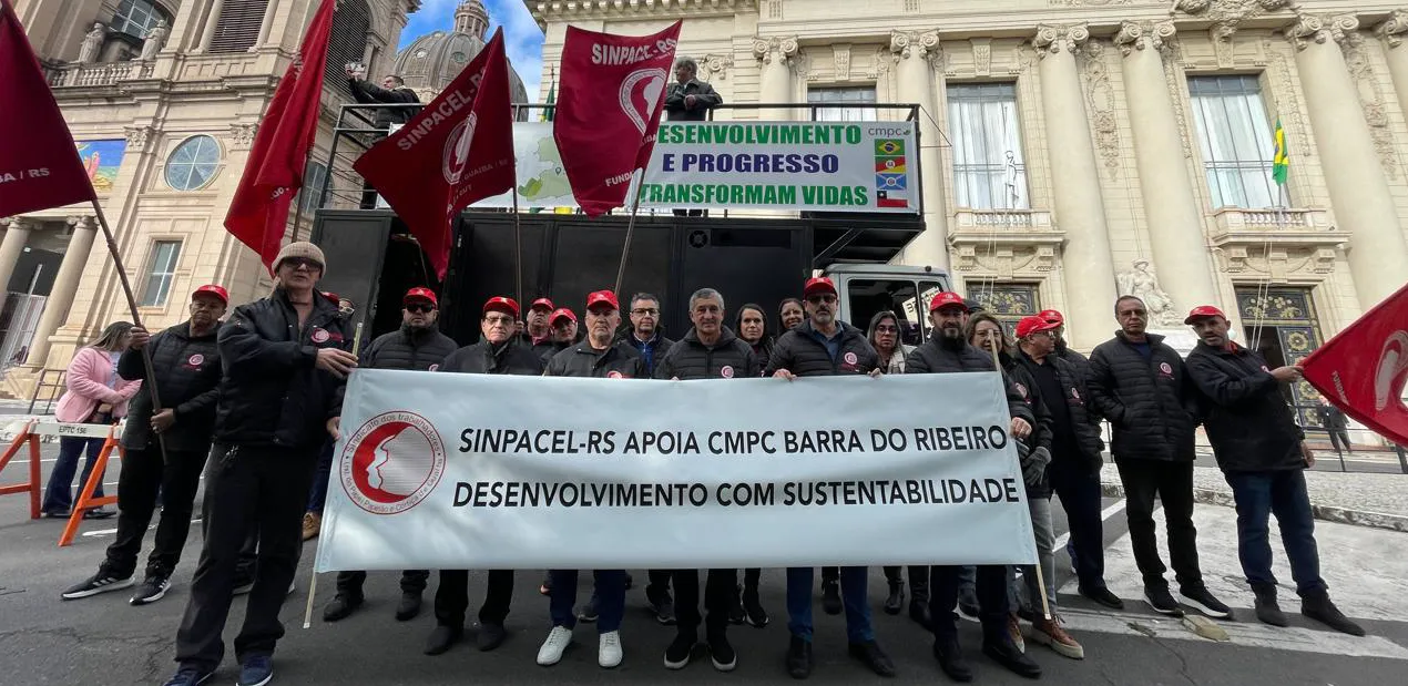 Sinpacel-RS no ato de apoio ao empreendimento da CMPC em Barra do Ribeiro.